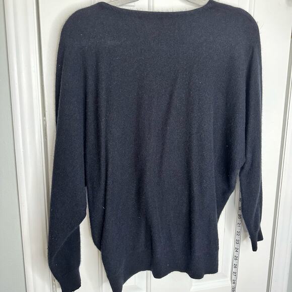 Ryllace Black Cashmere Sweater V-neck plus 1x - Picture 6 of 6
